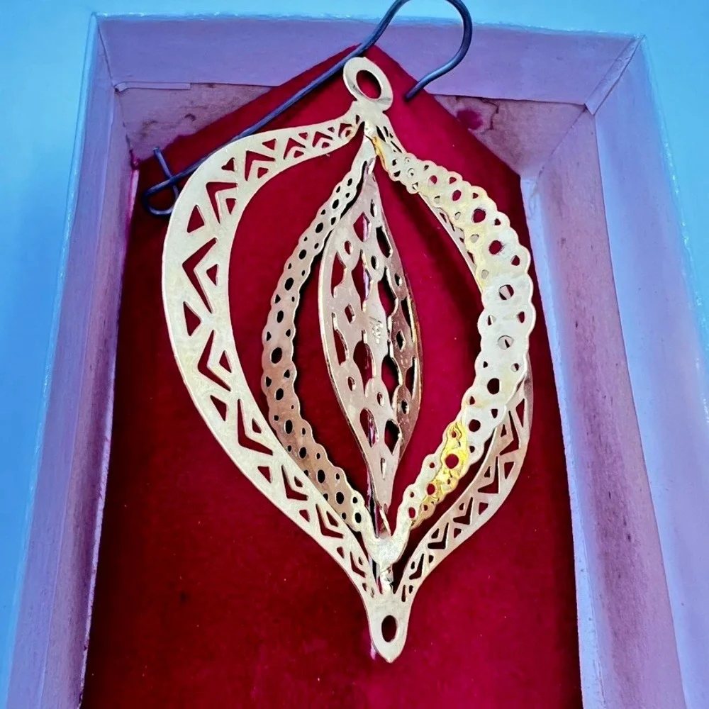 Vtg Tammy Trims Christmas Ornament Mistletoe 24K gold trim # T1012-C